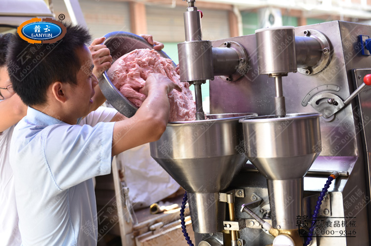 二代包心機(jī)內(nèi)裝肉餡和肉漿