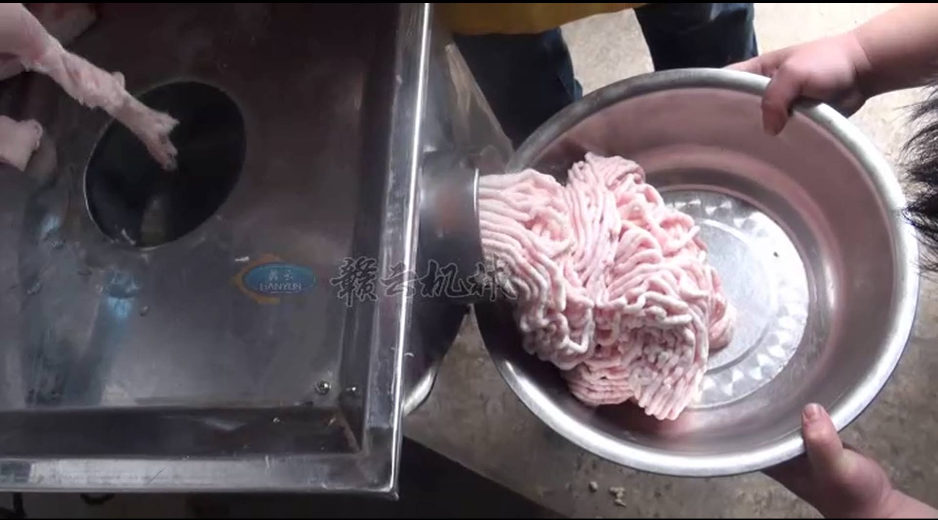 200�����������O��